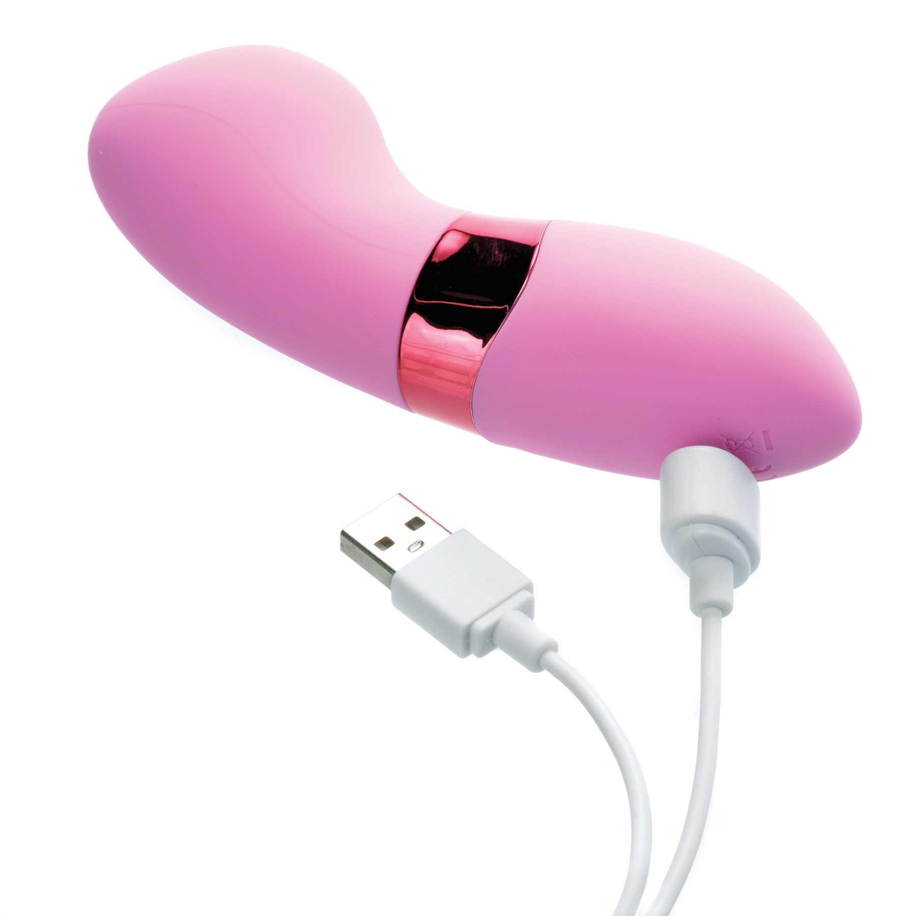 Breathless female massager