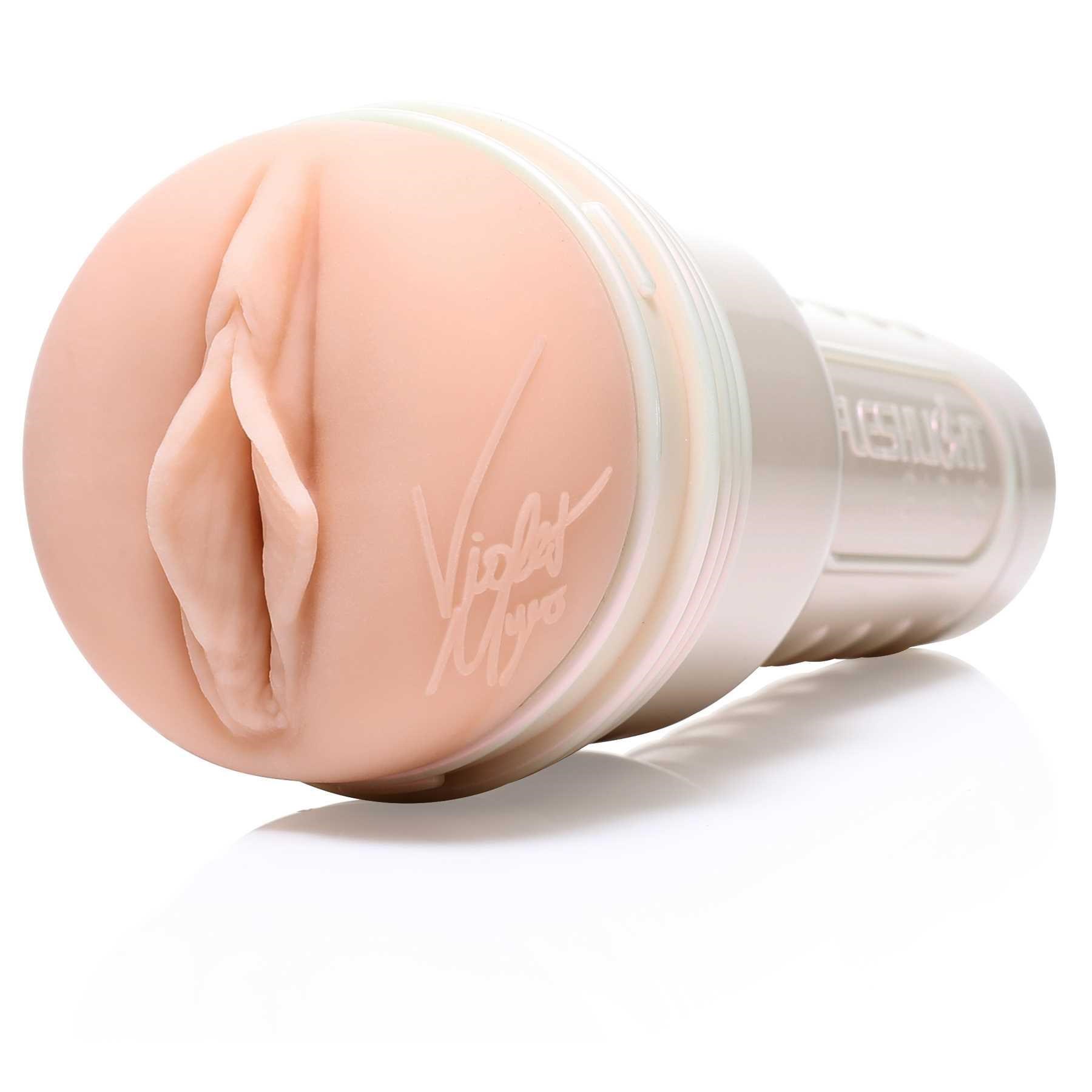 Fleshlight Girls Violet Myers male masturbator